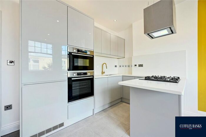2 Bedroom Flat To Rent In Askew Mansions, London, W12