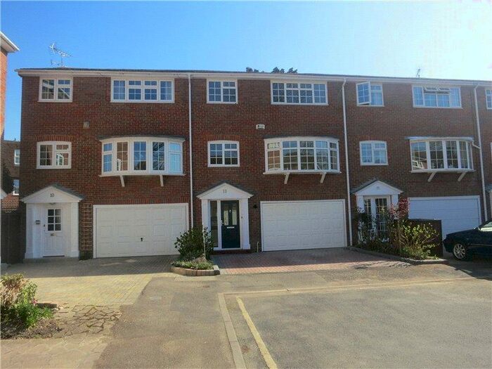 4 Bedroom Terraced House To Rent In Baronsmead, Henley-on-Thames, Oxfordshire, RG9