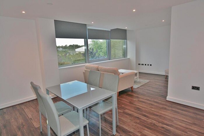 2 Bedroom Flat To Rent In Churchill Place, Churchill Way, Basingstoke, RG21