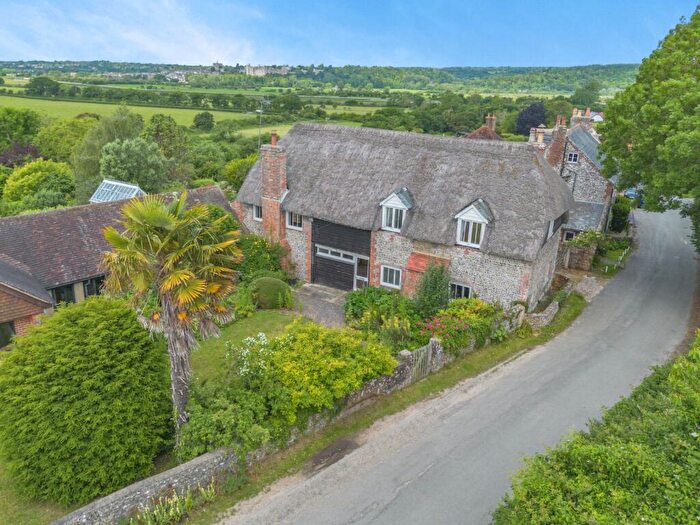 2 Bedroom Barn Conversion For Sale In Warningcamp, Arundel, West Sussex, BN18