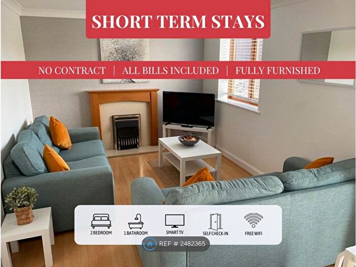 2 Bedroom Flat To Rent In New Birmingham Road, Tividale, Oldbury, B69