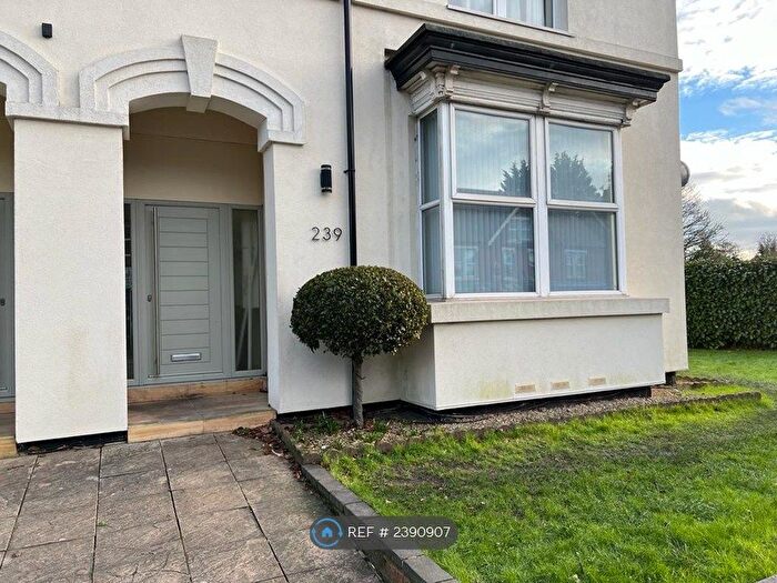 1 Bedroom Flat To Rent In Penn Road, Wolverhampton, WV4