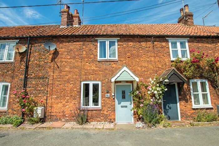 2 Bedroom Cottage For Sale In Station Road, Snettisham, PE31