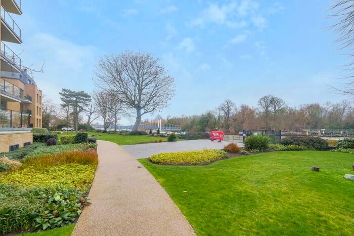 3 Bedroom Flat To Rent In Teddington Riverside, Teddington, TW11