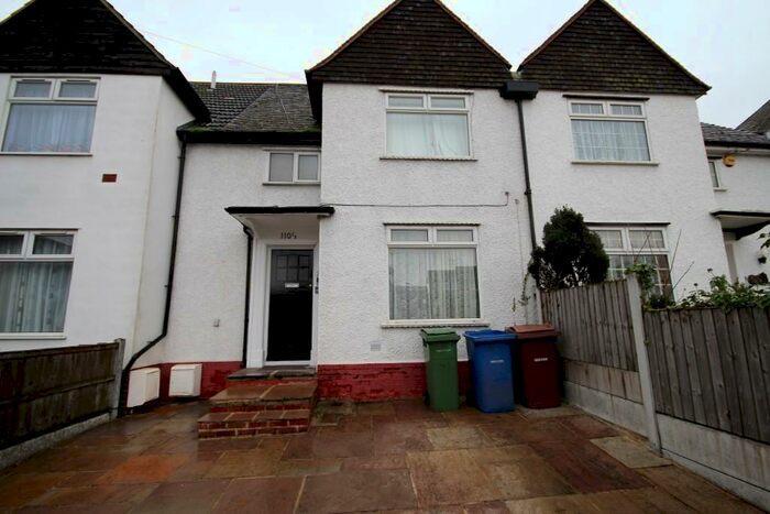 1 Bedroom Ground Flat To Rent In High Street, RM15