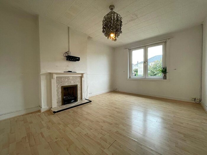 2 Bedroom Flat To Rent In Hilton Drive, Woodside, Aberdeen, AB24