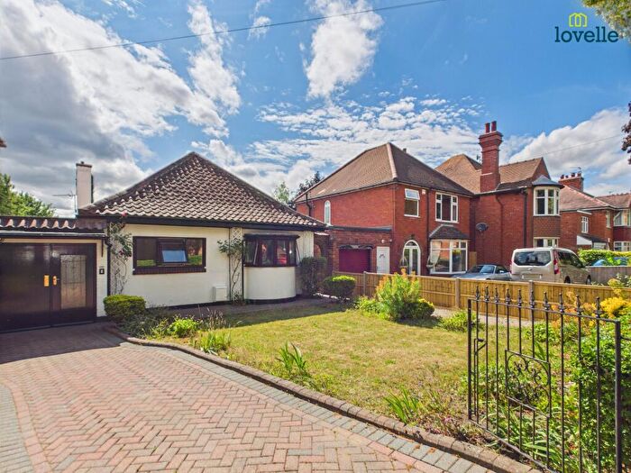 3 Bedroom Detached Bungalow For Sale In Burton Road, Lincoln, LN1
