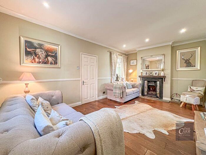 3 Bedroom Semi Detached House For Sale In Woodhouse Lane, Amington, Tamworth, - Characterful Home In A Quiet Location, B77