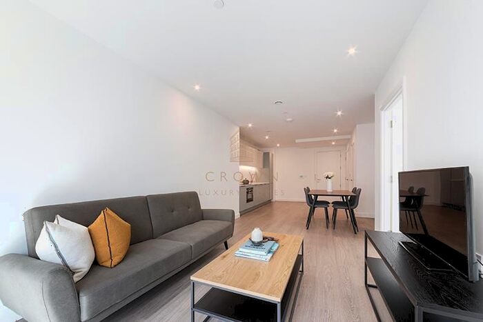 1 Bedroom Flat To Rent In Galleria House, Th Floor - Custom House, E16