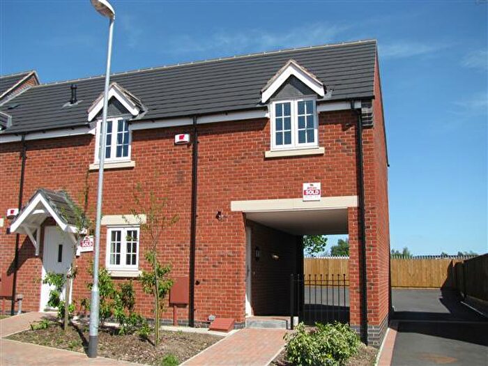 2 Bedroom Flat To Rent In Gold Close, Hinckley, LE10