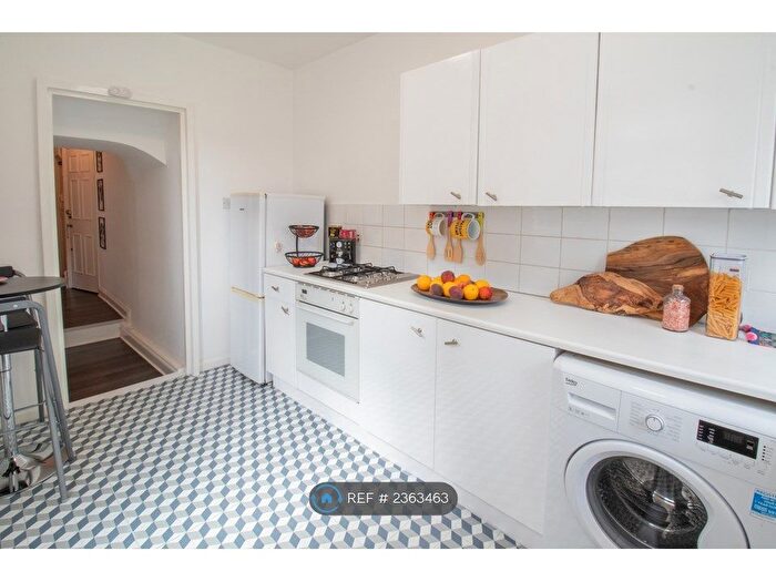 1 Bedroom Flat To Rent In Old Kent Road, London, SE1
