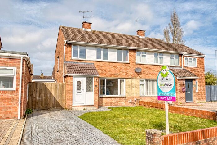 3 Bedroom Semi-Detached House For Sale In Shapwick Close, Nythe, Swindon, SN3