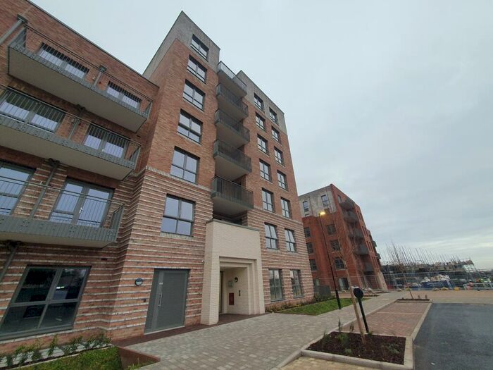 1 Bedroom Apartment To Rent In Bloomsbury Avenue, Southgate, N14