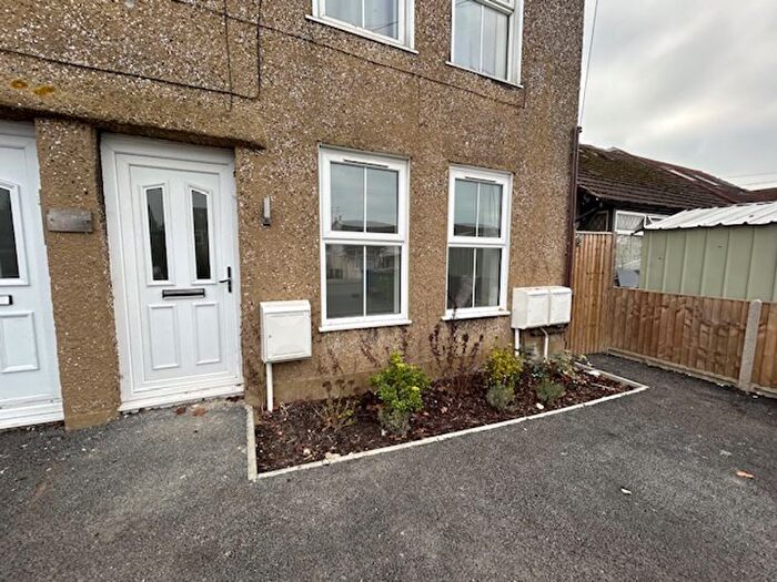 1 Bedroom Property To Rent In Minster Road, Minster On Sea, Sheerness, ME12