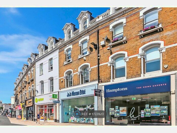 2 Bedroom Flat To Rent In The Quadrant, Richmond, TW9