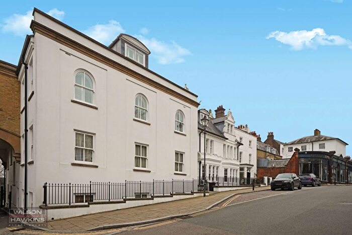 2 Bedroom Flat For Sale In King Henry Mews, Harrow On The Hill, HA2