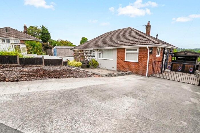 2 Bedroom Semi-Detached Bungalow For Sale In Westbourne Avenue, Swinton, M27