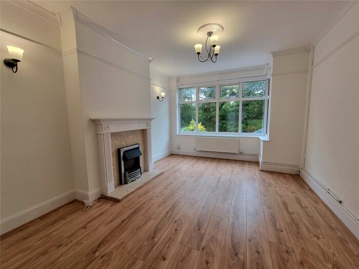 3 Bedroom Semi-Detached House To Rent In Hucknall Road, Nottingham, Nottinghamshire, NG5