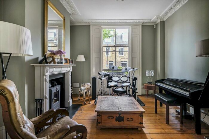 3 Bedroom House To Rent In Ripplevale Grove, Barnsbury, N1