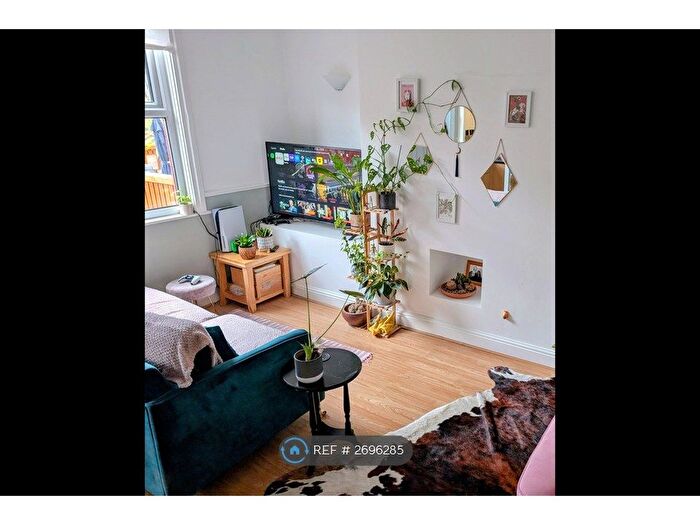 2 Bedroom Terraced House To Rent In Arley Terrace, Leeds, LS12