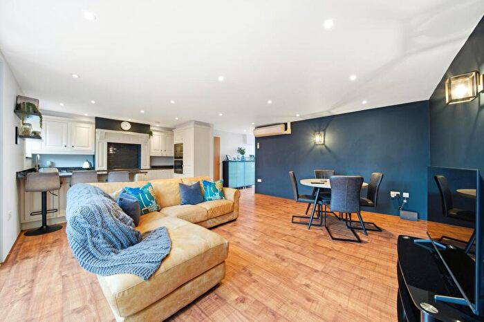 3 Bedroom Apartment For Sale In Weekday Cross, Pilcher Gate, Nottingham, NG1