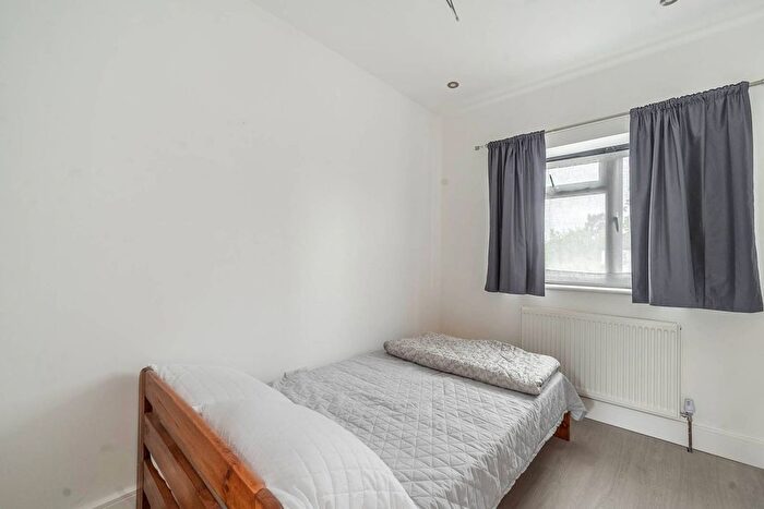 2 Bedroom Flat To Rent In Grasmere Avenue, Preston Road, Wembley, HA9