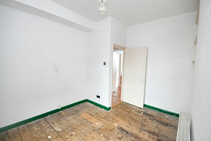 1 Bedroom Flat For Sale In B Scrubs Lane, Harlesden, London, NW10