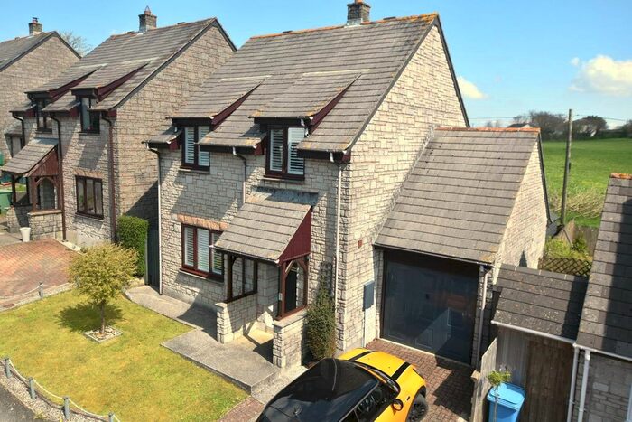 3 Bedroom Detached House For Sale In Anvil Court, Venterdon, Callington, PL17