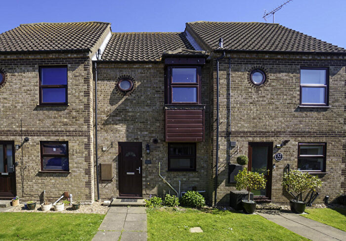 2 Bedroom Terraced House For Sale In Longcroft, Felixstowe, IP11