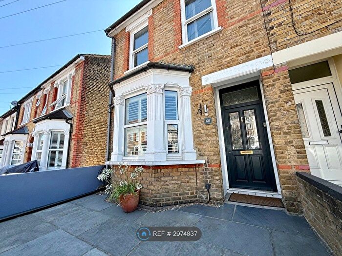 3 Bedroom End Terrace House To Rent In Barnfield Road, Belvedere, DA17