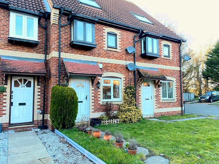 1 Bedroom Maisonette For Sale In Augustus Road, Leighton Buzzard, Bedfordshire, LU7