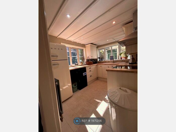 5 Bedroom Detached House To Rent In High Street, Norwich, NR20