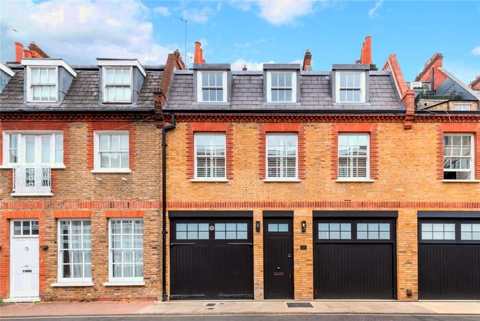 3 Bedroom Terraced House To Rent In Pavilion Road, Knightsbridge, London, SW1X