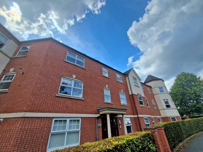 2 Bedroom Flat To Rent In Brandwood Crescent, B30