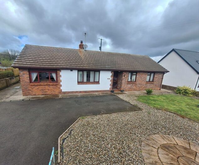 4 Bedroom Detached Bungalow For Sale In Saron Road, Pentre-Cwrt, Llandysul, SA44