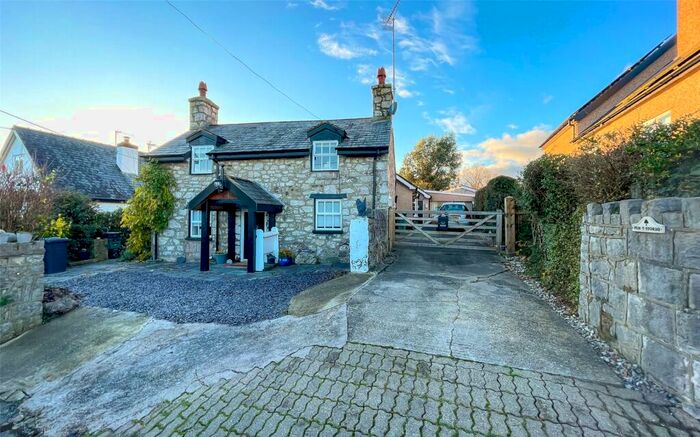 4 Bedroom Detached House For Sale In Pabo Lane, Llandudno Junction, Conwy, LL31