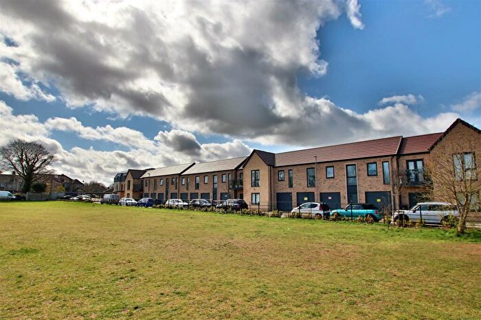 2 Bedroom Coach House To Rent In Windell Street, Combe Down, Bath, BA2