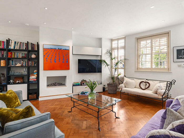 3 Bedroom Mews For Sale In Kersley Mews, London, SW11