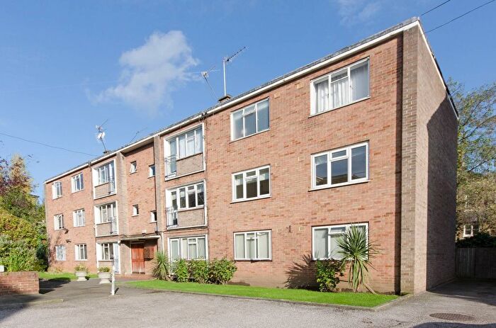 3 Bedroom Flat To Rent In Aquila Street, St John's Wood, London, NW8