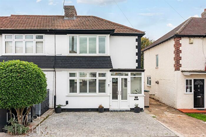 2 Bedroom End Terrace House For Sale In Avondale Drive, Loughton, IG10