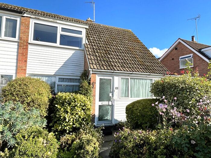 3 Bedroom Semi-Detached House For Sale In Walk House Close, MK43
