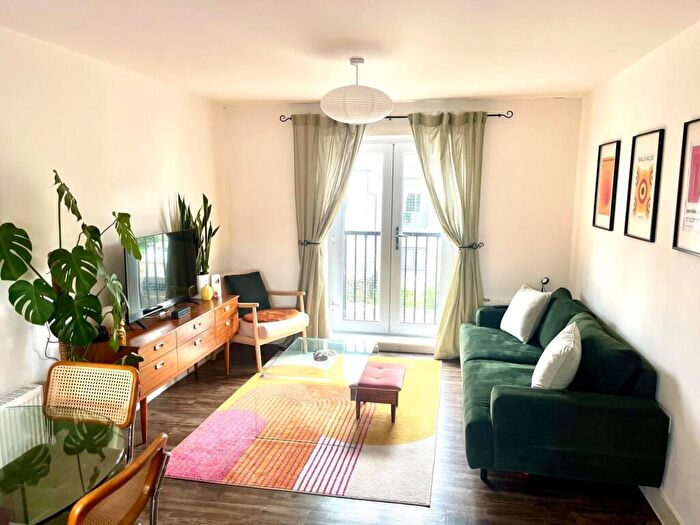 2 Bedroom Apartment For Sale In Square Leaze, Patchway, Bristol, BS34