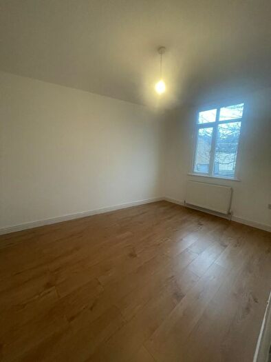 2 Bedroom Maisonette To Rent In Keats Parade, Church Street, London, N9