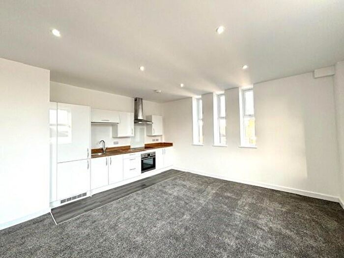 2 Bedroom Apartment To Rent In Percy Street, Hull, HU2