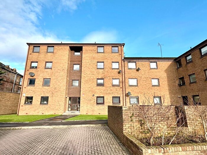 1 Bedroom Flat To Rent In Castle Gait, Paisley, Renfrewshire, PA1
