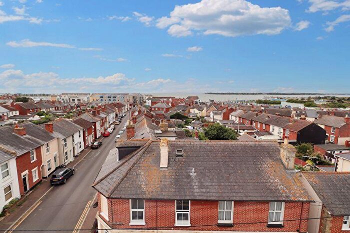 5 Bedroom Flat To Rent In New Street, Brightlingsea, CO7