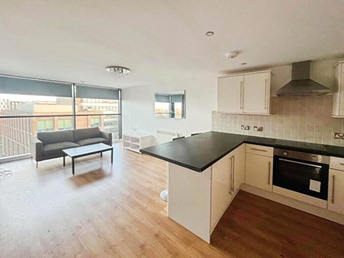 3 Bedroom Flat To Rent In Pall Mall, Liverpool, L3