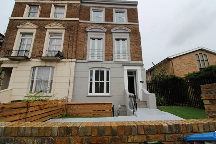 1 Bedroom Flat To Rent In Woodhill, London, SE18