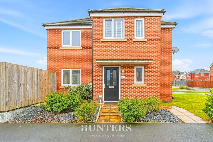 3 Bedroom Semi Detached House For Sale In Thursby Walk, Middleton, M24