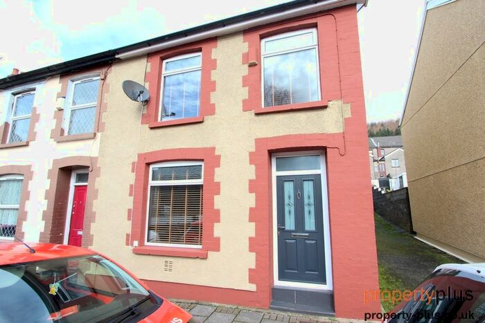 3 Bedroom End Of Terrace House To Rent In Ynysfeio Avenue, Treherbert -, Treorchy CF42